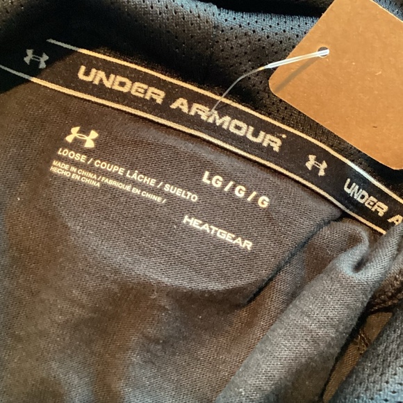 1629. Men’s Under Armour Short Sleeve Pullover Hoodie GUC Size Large - Picture 3 of 4